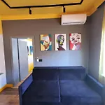Apartamento Helga's Sunset Tirana