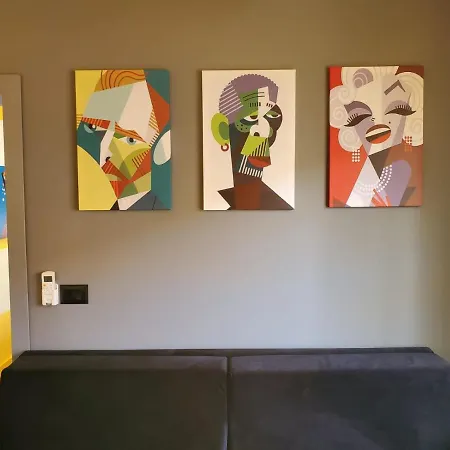 Апартаменты Helga's Sunset Тирана