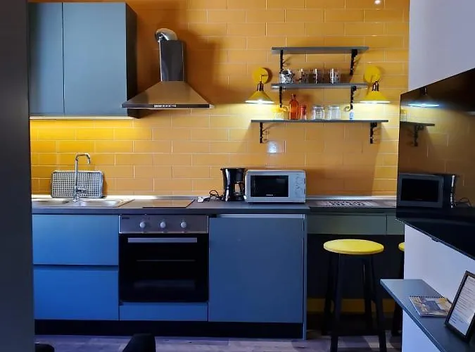 Апартаменты Helga's Sunset Тирана