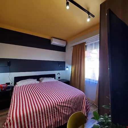 Helga's Sunset Apartment *