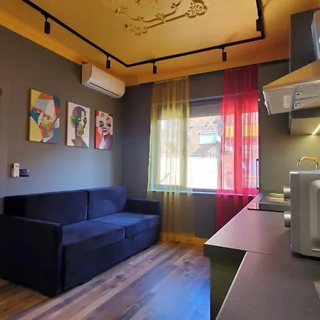 Helga's Sunset Apartment *