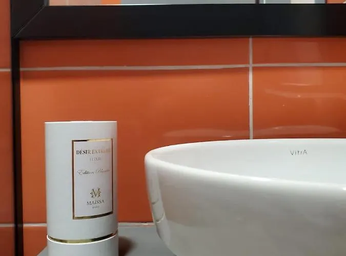 Helga's Sunset Apartment Tirana